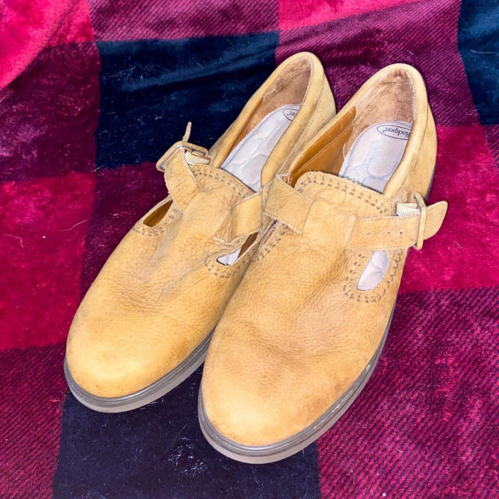 Rockport, Tan leather loafers, size 8 1/2